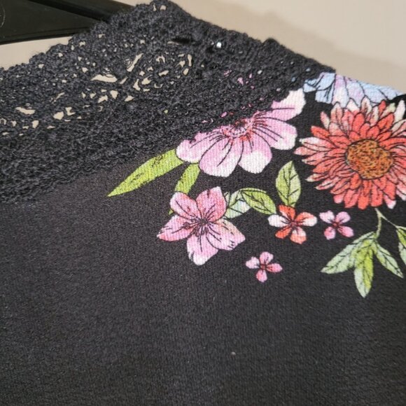 Women's Top Open Kimono Style Blouse Lacy Bell Sleeves Floral Size Small - Picture 6 of 11